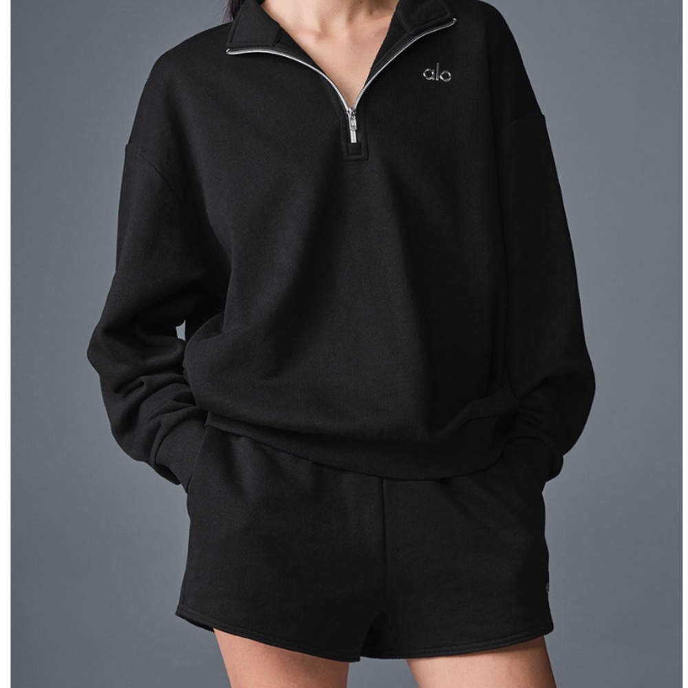 Like New! Alo Accolade Black 1/4 Zip Cozy Sweatshirt and Shorts Set-Size Large - Picture 3 of 3